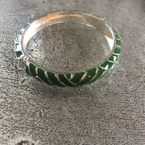 ANN TAYLOR LOFT BANGLE BRACELET NWOT - Picture 5 of 6